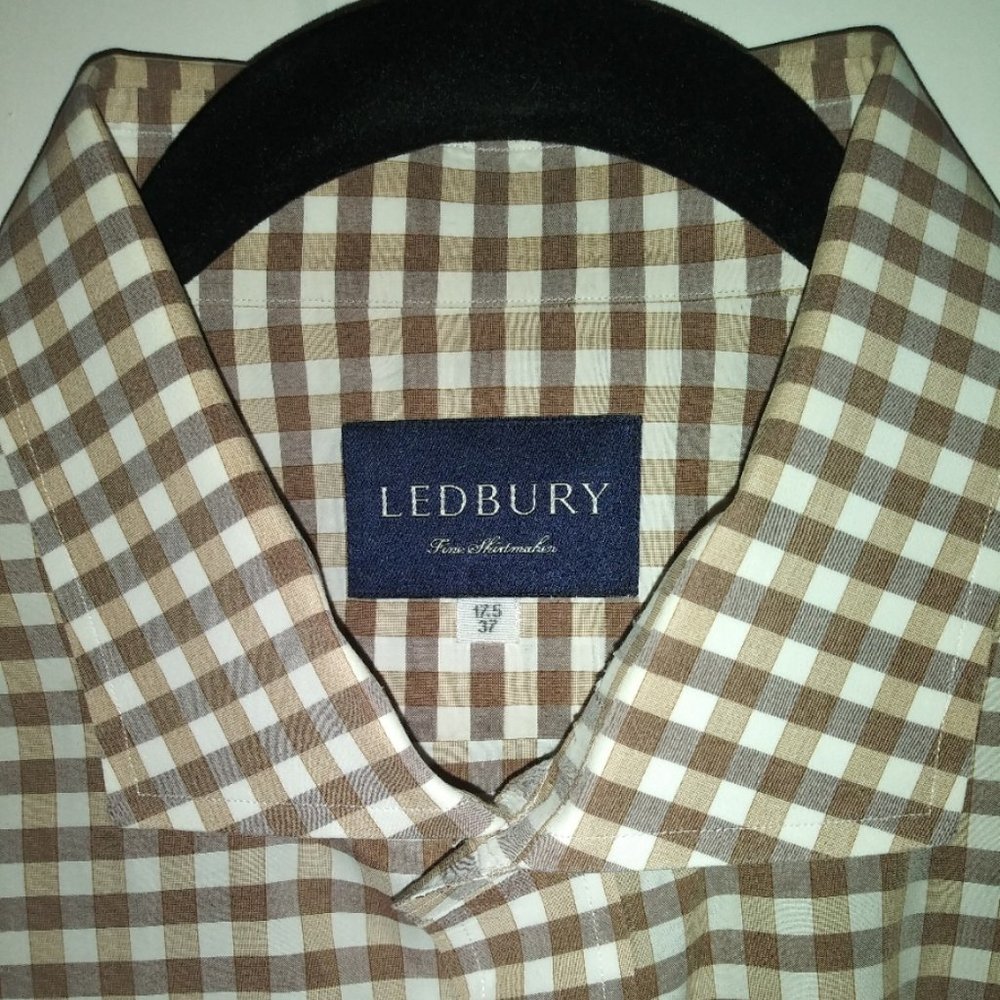 Ledbury: Men's Brown & White Gingham. Barrel cuffs, Neck: 17.5 Sleeve: 37